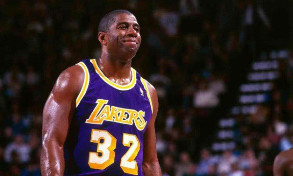 被詹姆斯的 被詹姆斯的