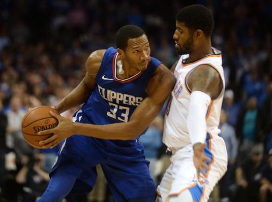 与其他网红 与其他网红