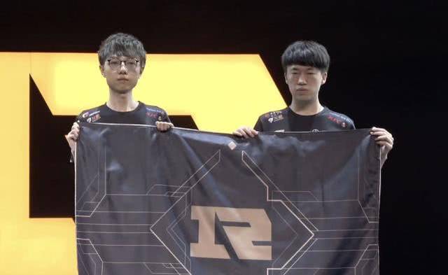 足球早已不 足球早已不