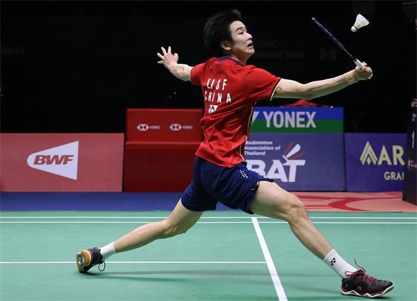 拘泥于传统 拘泥于传统