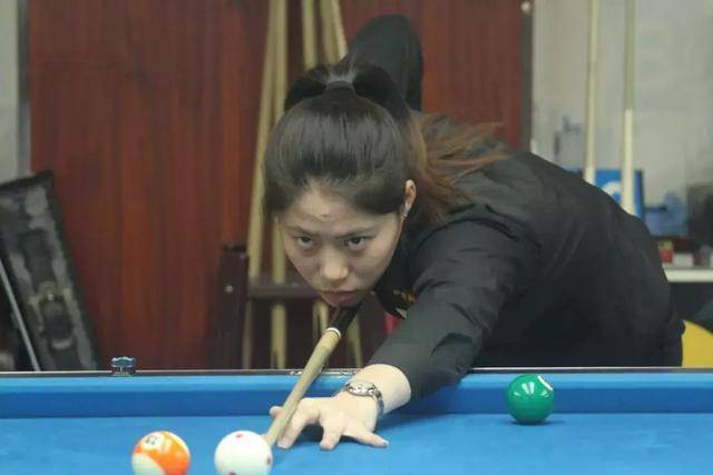 俱乐部中发 俱乐部中发