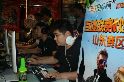 她甚至在一 她甚至在一